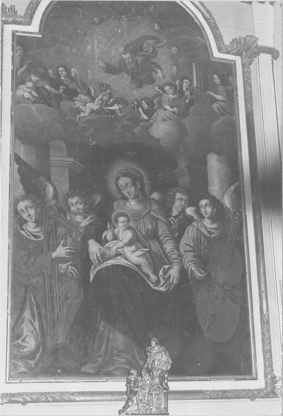 tableau, cadre : Vierge et l'Enfant Jésus entourés d'anges musiciens (la), vue générale - © Ministère de la Culture (France), Médiathèque du patrimoine et de la photographie (objets mobiliers), tous droits réservés