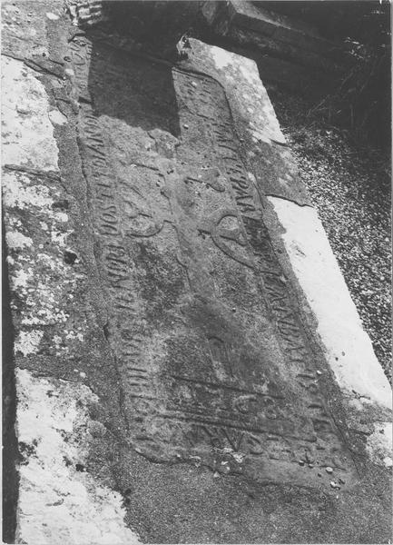 dalle funéraire, vue générale - © Ministère de la Culture (France), Médiathèque du patrimoine et de la photographie (objets mobiliers), tous droits réservés