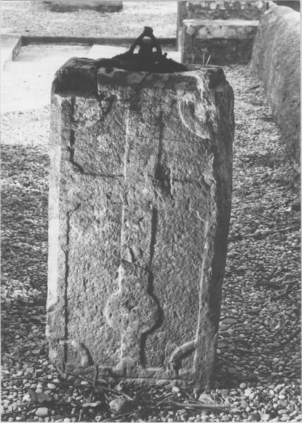 stèle tabulaire, avers, vue générale - © Ministère de la Culture (France), Médiathèque du patrimoine et de la photographie (objets mobiliers), tous droits réservés