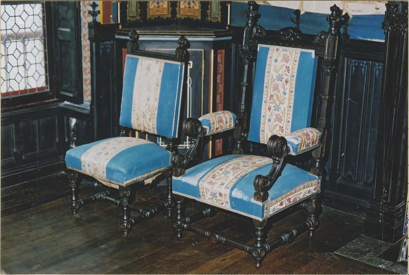 chaise et fauteuil, vue générale - © Ministère de la Culture (France), Médiathèque du patrimoine et de la photographie (objets mobiliers), tous droits réservés