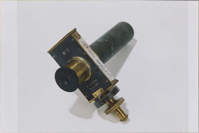 instrument d'observation : oculaire à micromètre Harigori, W. Eischens, vue d'ensemble - © Ministère de la Culture (France), Médiathèque du patrimoine et de la photographie (objets mobiliers), tous droits réservés