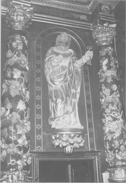 statue : saint Pierre, vue générale