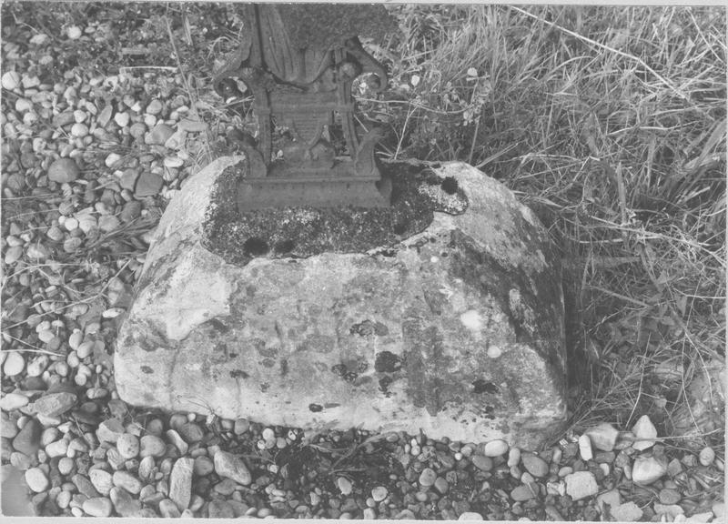 stèle discoïdale, avers, vue générale - © Ministère de la Culture (France), Médiathèque du patrimoine et de la photographie (objets mobiliers), tous droits réservés