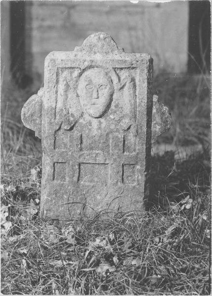 stèle tabulaire, avers, vue générale - © Ministère de la Culture (France), Médiathèque du patrimoine et de la photographie (objets mobiliers), tous droits réservés