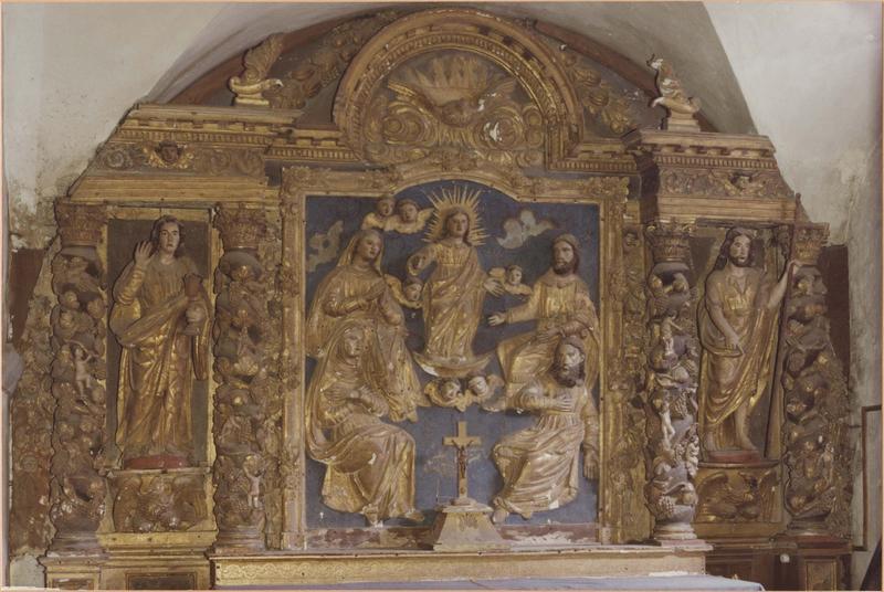 autel, retable : Vierge et la sainte parenté (la), vue générale