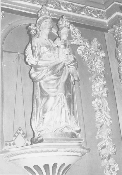 statue : Vierge à l'enfant, détail - © Ministère de la Culture (France), Médiathèque du patrimoine et de la photographie (objets mobiliers), tous droits réservés