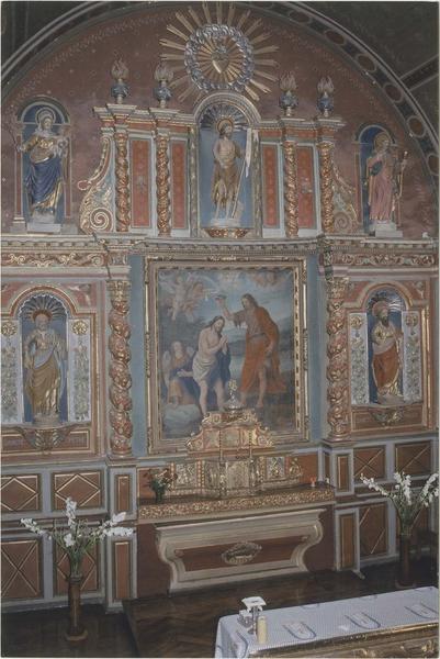 maître-autel, retable, tableau : Le Baptême du Christ, statues : saint Pierre, saint Paul, Vierge à l'Enfant, saint Jean-Baptiste, saint Jean (?), vue générale