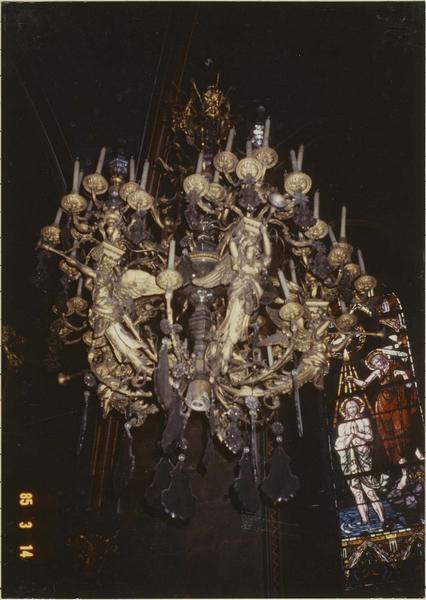 lustre, vue générale - © Ministère de la Culture (France), Médiathèque du patrimoine et de la photographie (objets mobiliers), tous droits réservés
