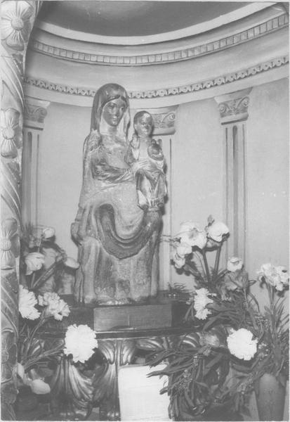 statue : Vierge à l'enfant, vue générale