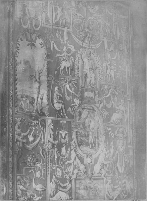 pièce murale : Moïse et le buisson ardent - © Ministère de la Culture (France), Médiathèque du patrimoine et de la photographie, diffusion GrandPalaisRmn Photo
