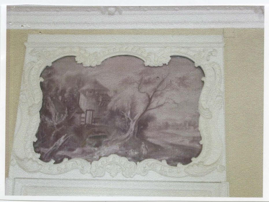 deux dessus-de-porte