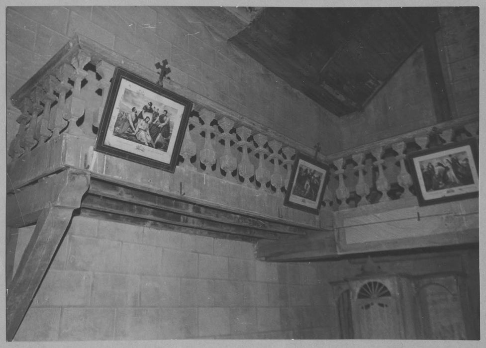 Balustrade des tribunes