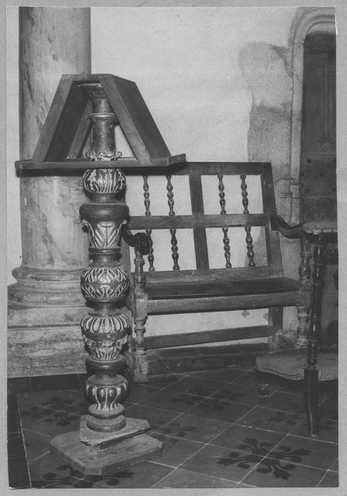 lutrin, ancien chandelier pascal