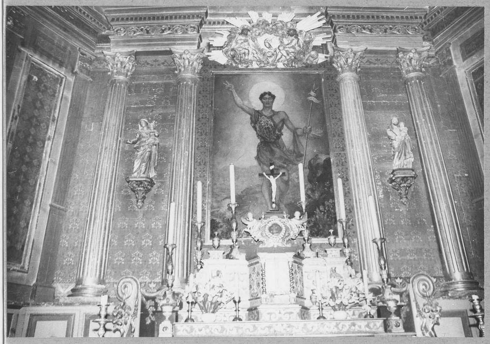 tabernacle, retable et huit chandeliers du maître-autel