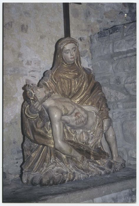 Groupe sculpté : Vierge de Pitié