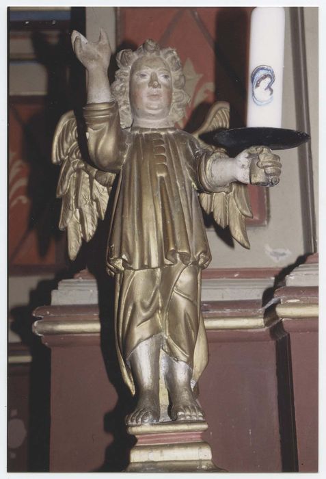 retable du maître-autel avec son tableau : Remise des clefs