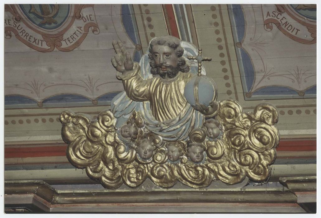 retable du maître-autel avec son tableau : Remise des clefs