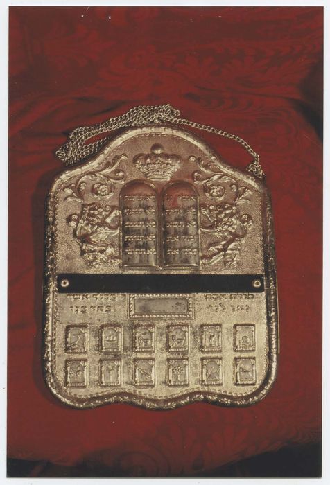 deux plaques d'ornement