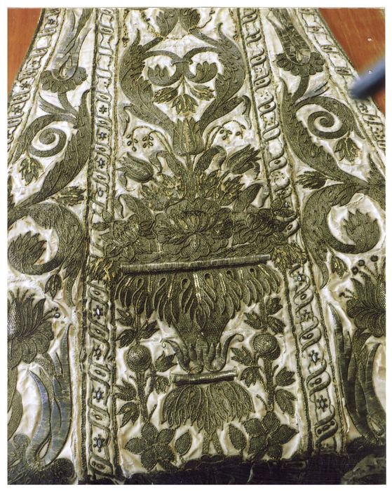 Chasuble (ornement vert et ivoire)