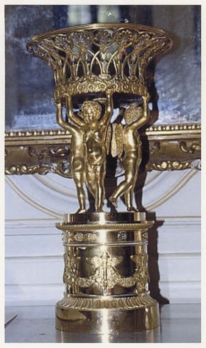 Deux coupes à fruits