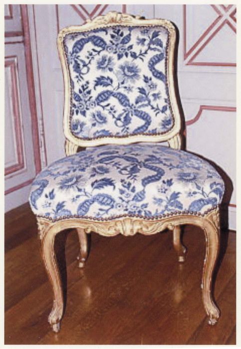 Canapé et six chaises