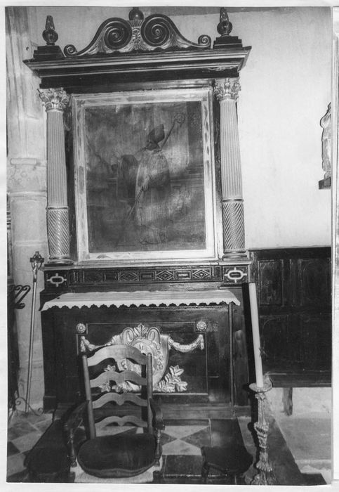 autel latéral, son retable et son tableau : Saint Martin évêque