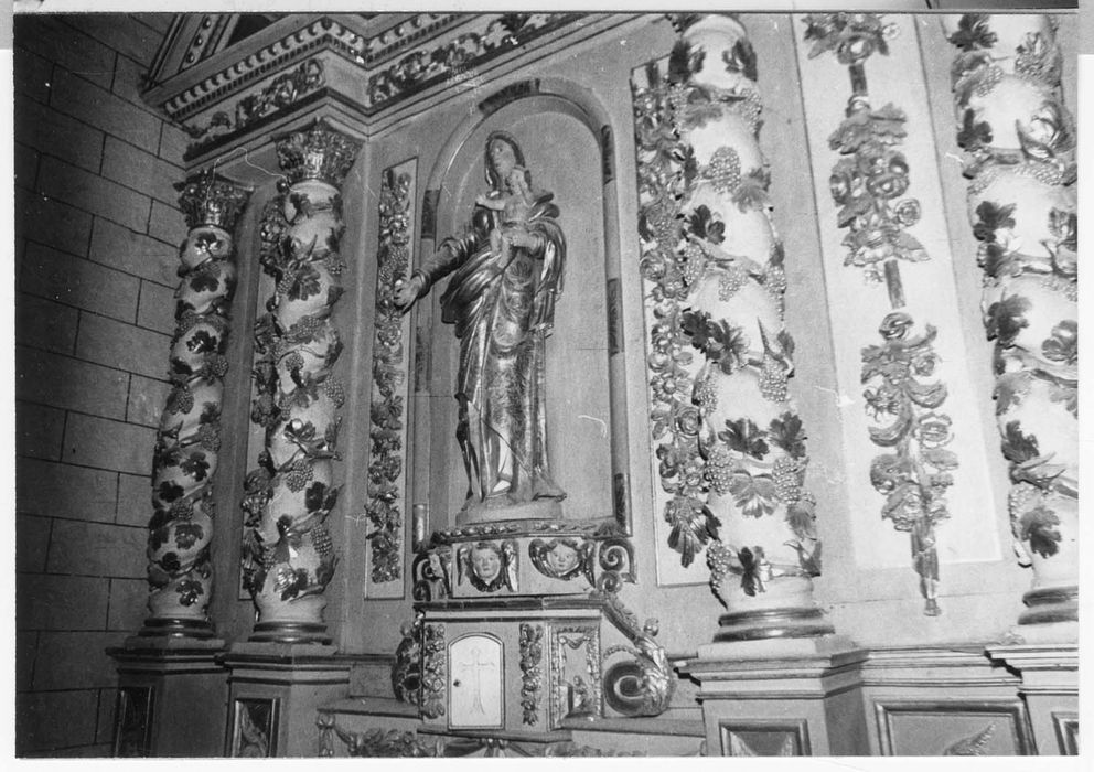 autel latéral avec retable et statue : Vierge à l'Enfant