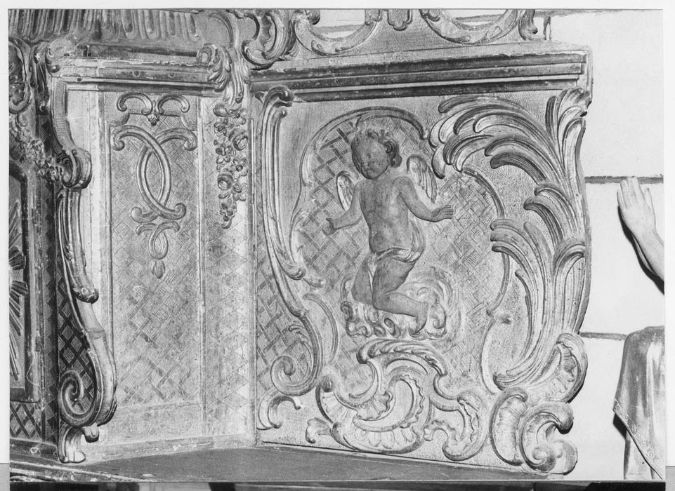 autel, tabernacle et retable de la nef