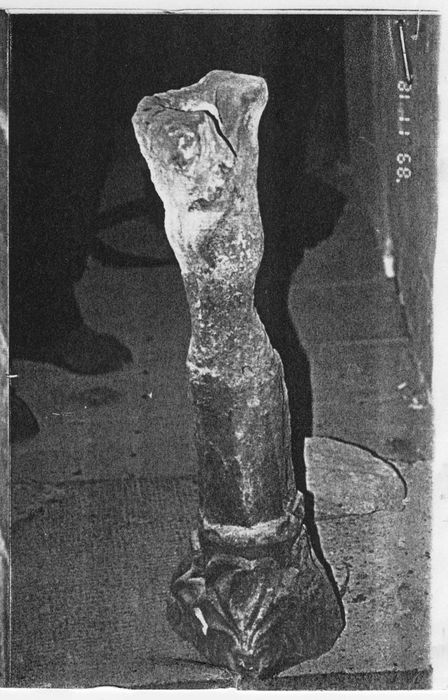 élément sculpté (photocopie numérisée)