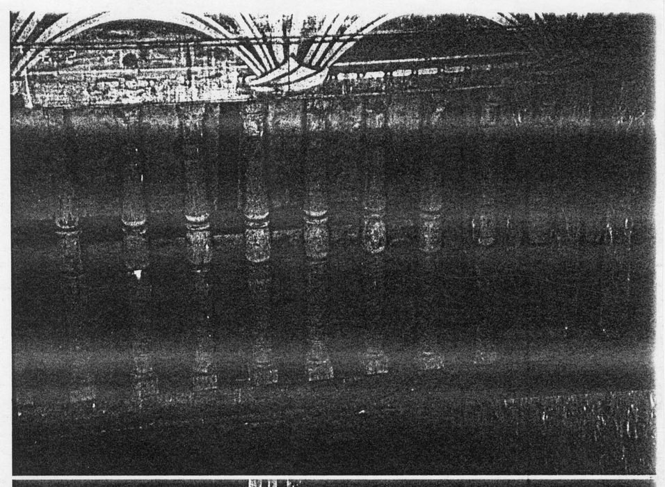 Balustrade de la tribune et décor peint