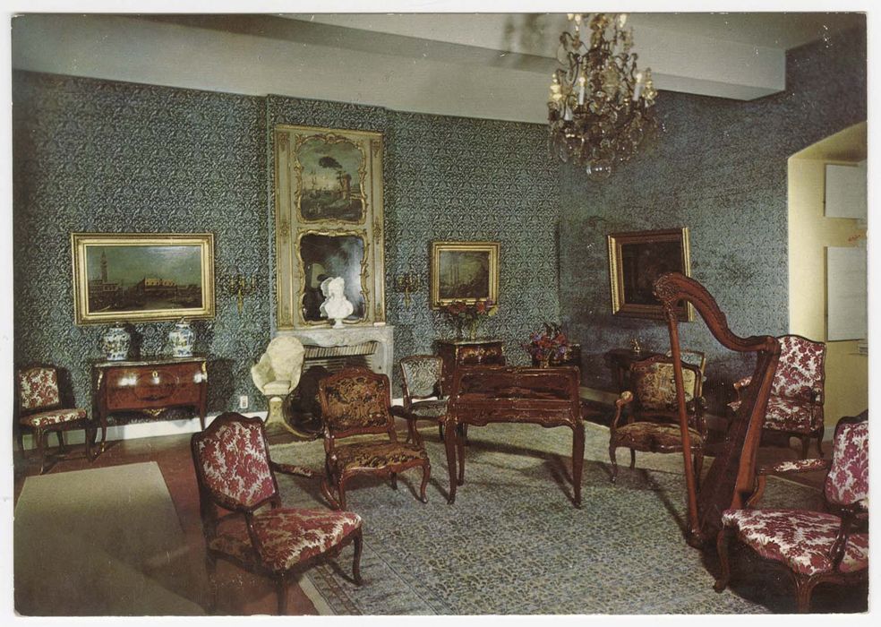 salon et son mobilier