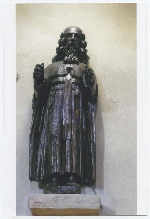 Statue : Saint Antoine en chanoine hospitalier
