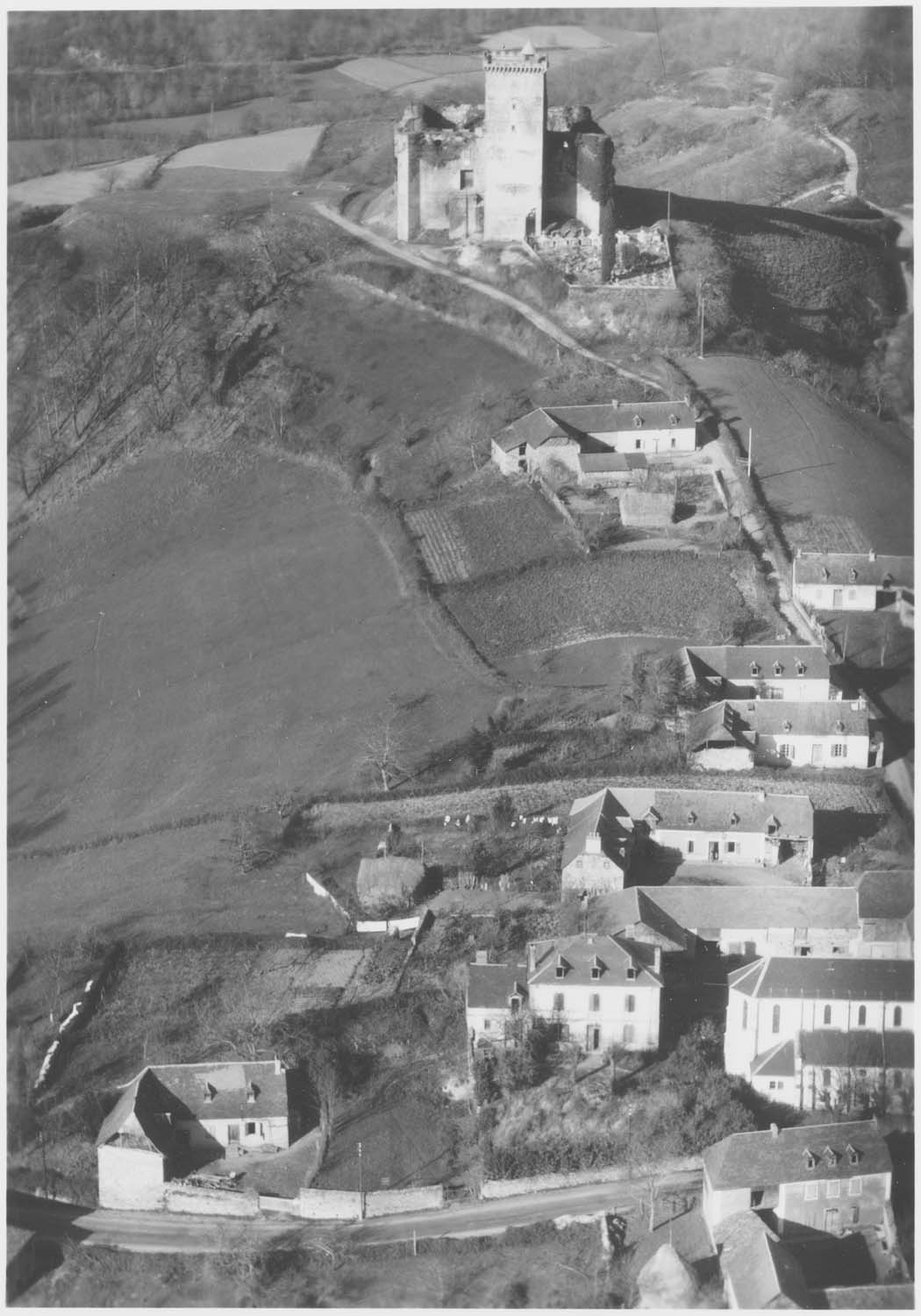 Mauvezin et le château féodal