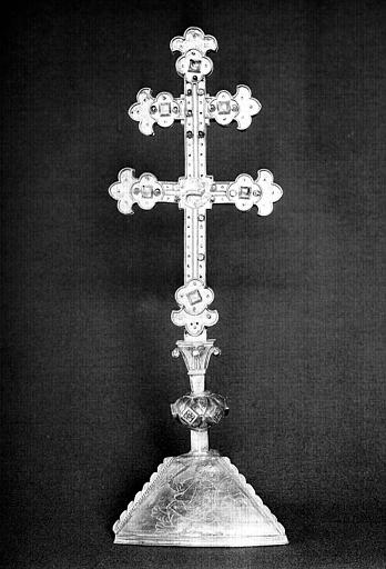 Croix reliquaire à double traverse en argent et vermeil