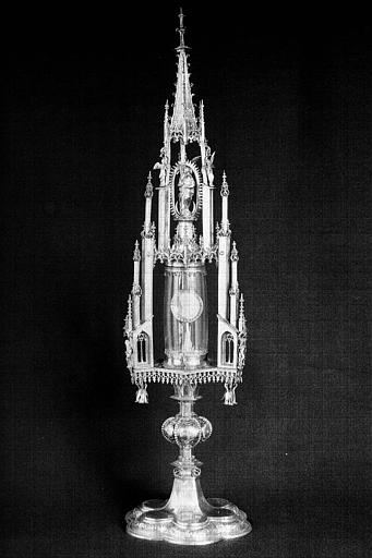 Monstrance pédiculée à cylindre vertical, en argent en partie doré