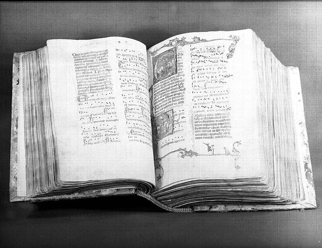 Bréviaire manuscrit orné de 80 miniatures