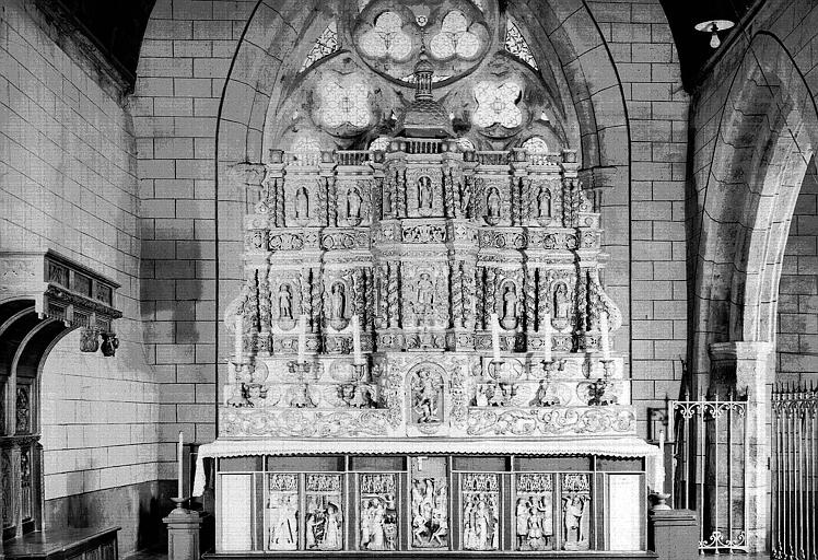 Maître-autel et retable du choeur, en bois sculpté