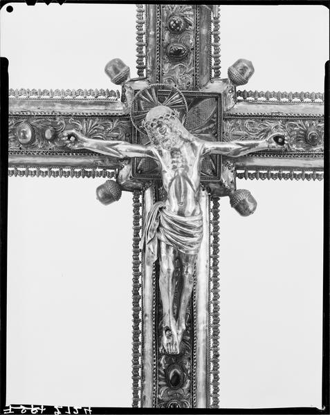 Croix de procession, face, détail du Christ