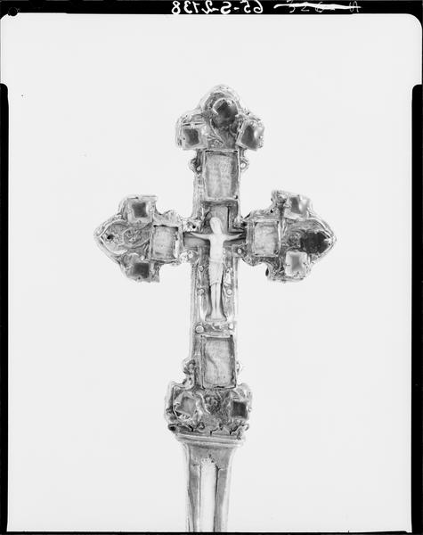 Croix reliquaire, détail de la face