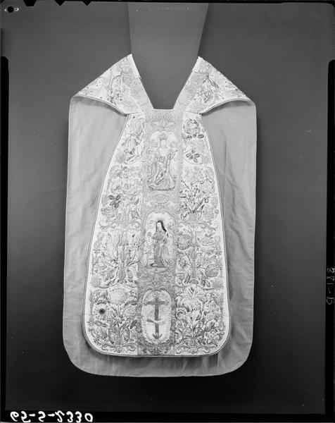 Chasuble, face