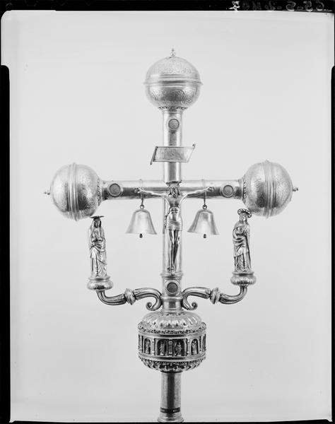 Croix de procession, face