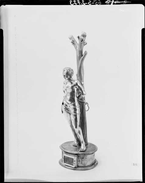 Statue-reliquaire de saint Sébastien, de trois quarts gauche - © Ministère de la Culture (France), Médiathèque du patrimoine et de la photographie, diffusion RMN-GP