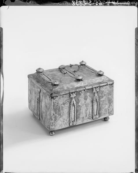 Coffret (coffret de mariage), de trois quarts arrière gauche vu légèrement du dessus - © Ministère de la Culture (France), Médiathèque du patrimoine et de la photographie, diffusion GrandPalaisRmn Photo