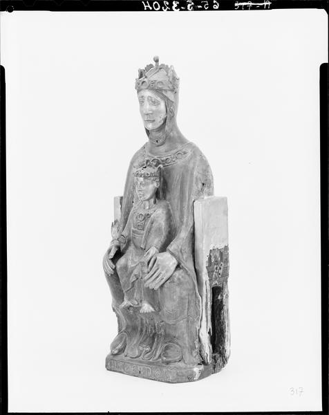 Statue : Vierge à l'Enfant assise, de trois quarts gauche
