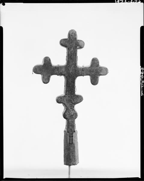 Croix de procession, étui