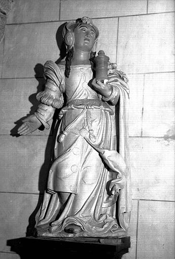 Statue en stuc de sainte Madeleine