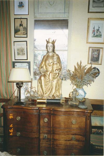statue : Vierge à l'Enfant