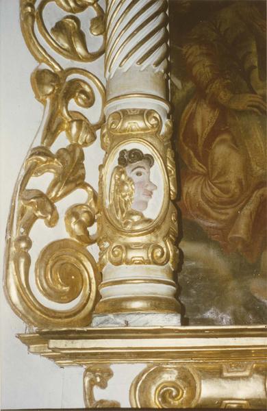 autel, retable, trois tableaux, statue de la Vierge : la Nativité, l'Annonciation, Vierge à l'Enfant à mi-corps, Vierge à l'Enfant, détail - © Ministère de la Culture (France), Médiathèque du patrimoine et de la photographie (objets mobiliers), tous droits réservés