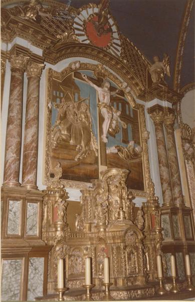 autel, retable, tabernacle, bas-relief, six statues (maître-autel, statuette) : le martyre de saint Félix, saint Jean l'évangéliste, saint Jean-Baptiste, le Christ en croix, vue d'ensemble