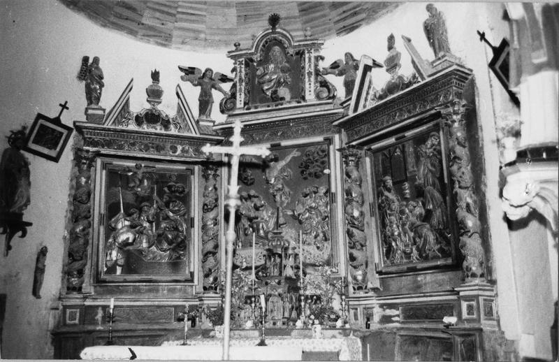 Retable, 3 bas-reliefs du maître-autel : l'Ascension du Christ, l'Adoration des Mages, l'Adoration des bergers